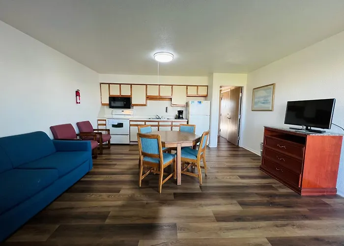 Mariner Inn And Suites